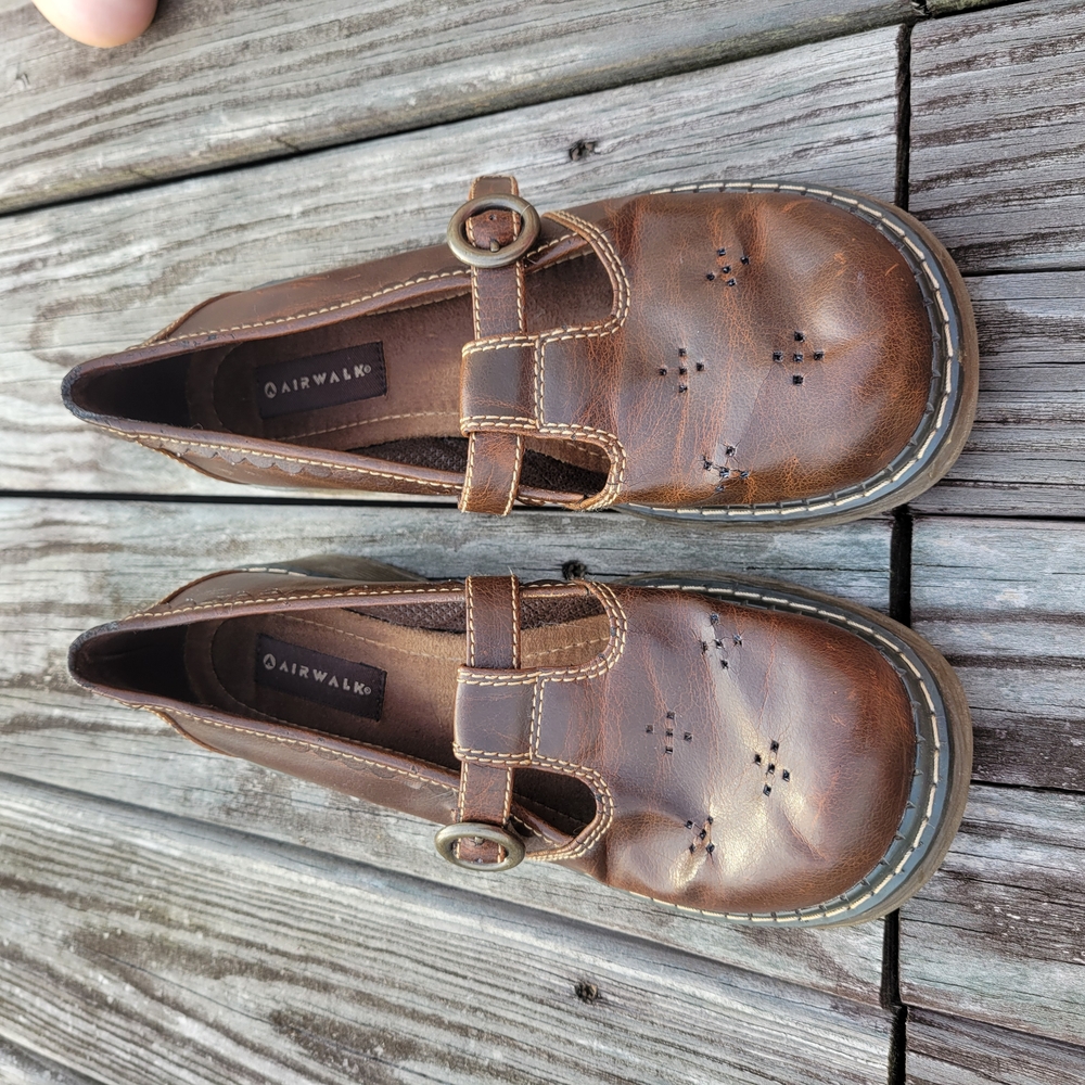 Airwalk 90s Brown Leather Mary Jane Shoes